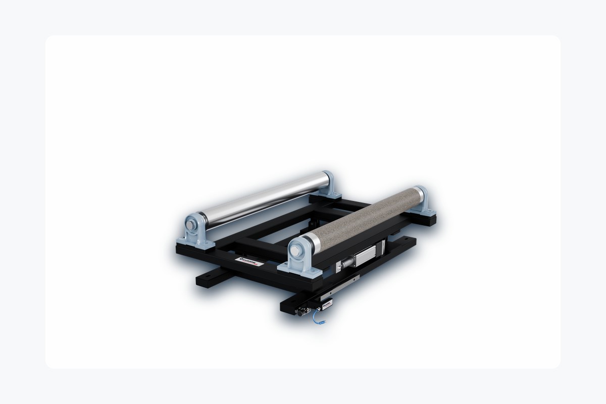 Wide web split web guiding frame with square steel structure